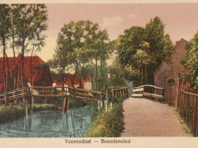 Het Utrechtse deel van de buurtschap Benedeneind is een van de schaarse stukken grondgebied van de gemeente Veenendaal die tot heden landelijk zijn gebleven. Hoewel het er niet helemaal meer zo uitziet als op deze kaart uit begin 20e eeuw.