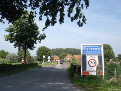 Bronkhorst is een dorp in de provincie Gelderland, in de streek Achterhoek, gemeente Bronckhorst. T/m 2004 gemeente Steenderen. Het dorp was oorspronkelijk zelfstandig en is bij de indeling in gemeenten (1811) bij de gemeente Steenderen ingelijfd.