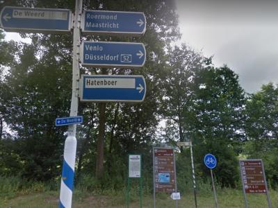 De Weerd is een buurtschap in de provincie Limburg, gemeente Roermond. De buurtschap valt onder de stad Roermond. De buurtschap heeft geen plaatsnaamborden, zodat je slechts aan de gelijknamige straatnaambordjes kunt zien dat je er bent aangekomen.