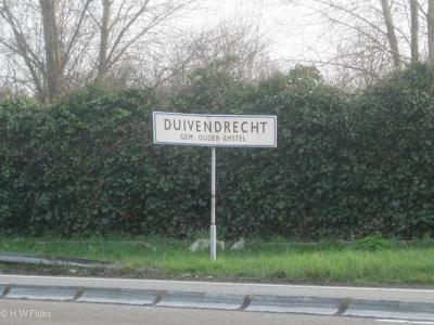 Duivendrecht is een dorp in de provincie Noord-Holland, in de streek Amstelland, gemeente Ouder-Amstel.