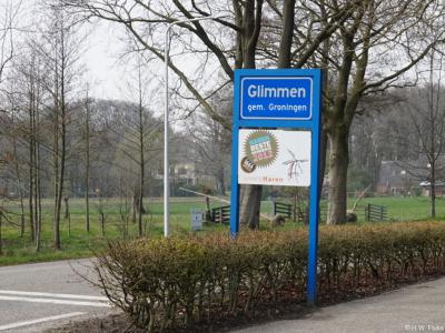Glimmen is een dorp in de provincie Groningen, in de streek Hondsrug, gemeente Groningen. T/m 2018 gemeente Haren.