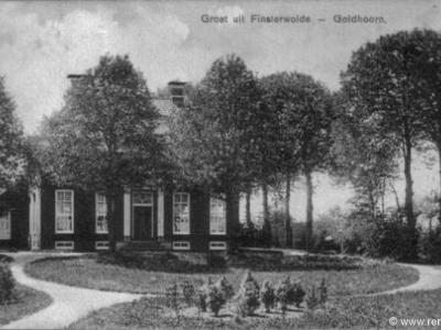 Boerderij Goldhoorn van de fam. Huisman. Hier stond het Klooster Goldhoorn. De foto is van ca. 1915. De boerderij wordt al genoemd in ca. 1775; het woonhuis dateert van 1857, de schuur was ouder, maar brandde in 1933 af en is herbouwd. (© www.remeijer.nl)