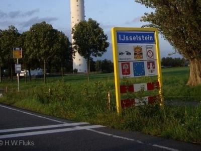 IJsselstein is een stad en gemeente in de provincie Utrecht, in de streek Lopikerwaard.