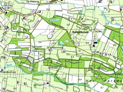 Actuele kaart van de buurtschap Kallenbroek, die vanouds alleen in het W van dit gebied als zodanig stond aangegeven (rond en Z van de molen), en sinds 1930 op de kaarten naar het O is verschoven. Het schijnt er nogal een paradijs te zijn... (© Kadaster)