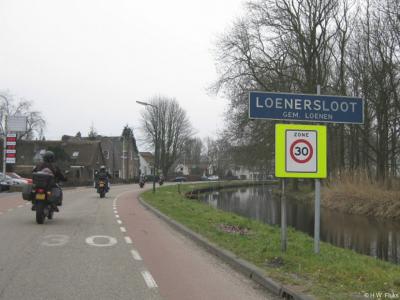 Loenersloot is een dorp in de provincie Utrecht, in de regio Vechtstreek, gemeente Stichtse Vecht. Het was een zelfstandige gemeente t/m 31-3-1964. Per 1-4-1964 over naar gemeente Loenen, in 2011 over naar gemeente Stichtse Vecht.