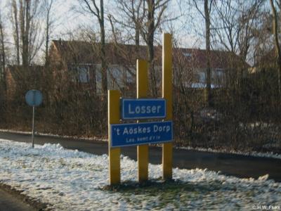 Losser is een dorp en gemeente in de provincie Overijssel, in de streek Twente. Tijdens carnaval heet het dorp ’t Aöskes Dorp.