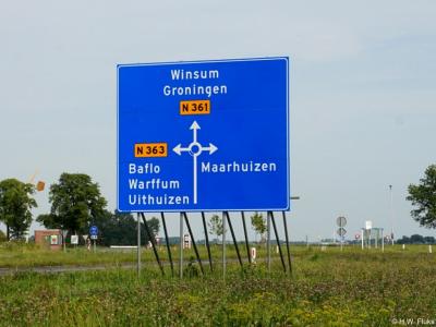 Maarhuizen is een buurtschap in de provincie Groningen, in de streek Hoogeland, gemeente Het Hogeland. T/m 2018 gemeente Winsum. De buurtschap valt onder het dorp Winsum.