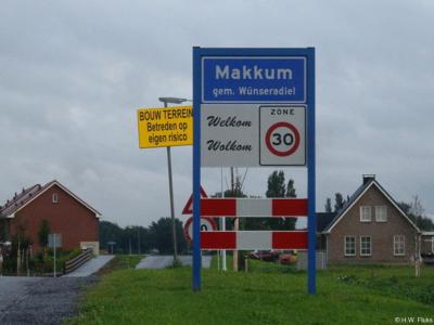 Makkum is een dorp in de provincie Fryslân, gemeente Súdwest-Fryslân. T/m 2010 gemeente Wûnseradiel.