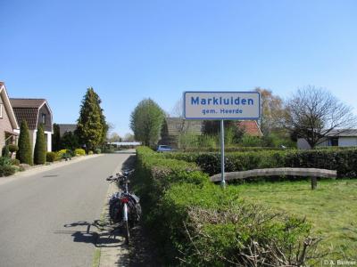 Markluiden is een buurtschap in de provincie Gelderland, in de streek Veluwe, gemeente Heerde. De buurtschap Markluiden valt onder het dorp Heerde. De buurtschap ligt buiten de bebouwde kom en heeft daarom witte plaatsnaamborden.