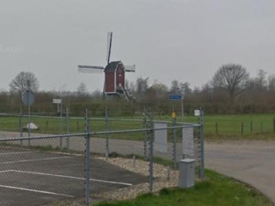 Molenhoek is een buurtschap van dorp Nederasselt in de provincie Gelderland, gemeente Heumen. De buurtschap heeft helaas geen plaatsnaamborden, dus als je er langskomt zul je het moeten doen met deze 'hints': de Maasmolen en de Molenweg. (© StreetView)