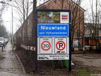 Nieuwland is een dorp in de provincie Utrecht (t/m 2018 provincie Zuid-Holland), in de streek en gemeente Vijfheerenlanden. Het was een zelfstandige gemeente t/m 1985. In 1986 over naar gemeente Zederik, in 2019 over naar gemeente Vijfheerenlanden.