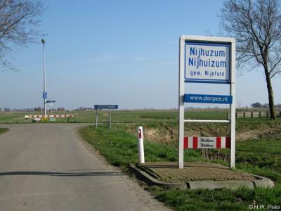 Nijhuizum is een dorp in de provincie Fryslân, gemeente Súdwest-Fryslân. T/m 1983 gemeente Wymbritseradiel. In 1984 over naar de gemeente Nijefurd, in 2011 over naar de gemeente Súdwest-Fryslân.