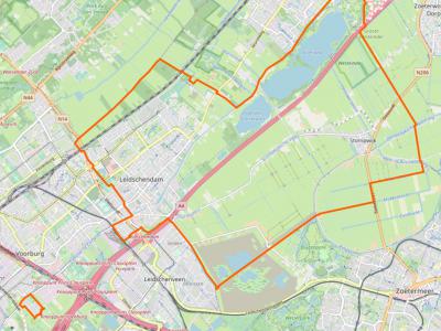 Valt de huidige enclave Park Leeuwenberg (= de oranje rechthoek linksonderin op deze kaart) nu onder het dorpsgebied van Leidschendam of van Stompwijk? Het is allebei waar. Het is maar net met welke bril je ernaar kijkt. Voor nadere toelichting zie Status