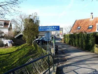 Poortugaal is een dorp in de provincie Zuid-Holland, gemeente Albrandswaard. Het was een zelfstandige gemeente t/m 1984. In 1842 is de gemeente vergroot met de gemeente Albrandswaard, die in 1985 dus opnieuw is opgericht.