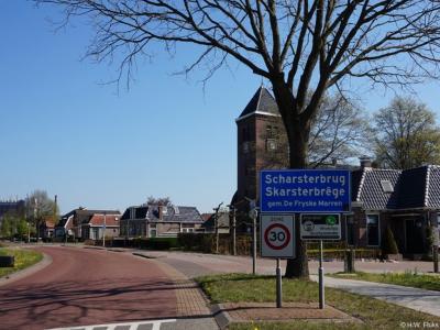 Scharsterbrug is een dorp in de provincie Fryslân, gemeente De Fryske Marren. T/m 1983 gemeente Doniawerstal. In 1984 over naar gemeente Skarsterlân, in 2014 over naar gemeente De Fryske Marren.