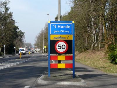 't Harde is een dorp in de provincie Gelderland, in de streek Veluwe, gemeente Elburg. T/m 1973 grotendeels gemeente Doornspijk, deels gemeente Oldebroek. (© H.W. Fluks)