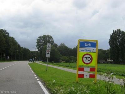Urk is een dorp en gemeente - die alleen het dorp omvat - in de provincie Flevoland, in de Noordoostpolder. Vanouds is het een (Noord-)Hollandse gemeente. In 1950 over naar provincie Overijssel, in 1986 over naar de in dat jaar opgerichte prov. Flevoland.