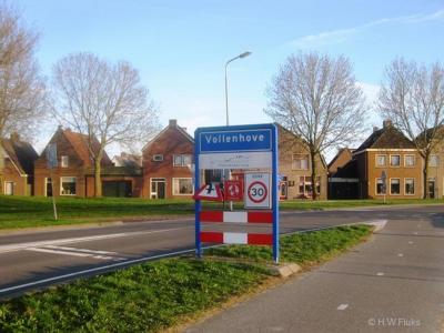 Vollenhove is een stad en voormalige gemeente in de provincie Overijssel, in de streek Kop van Overijssel, gemeente Steenwijkerland.