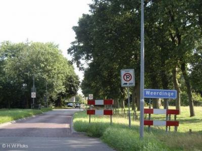 Weerdinge is een dorp in de provincie Drenthe, gemeente Emmen.