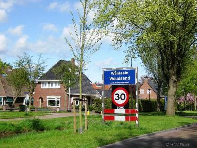 Woudsend is een dorp in de provincie Fryslân, gemeente Súdwest-Fryslân. T/m 2010 gemeente Wymbritseradiel.