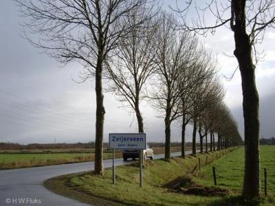 Zeijerveen is een buurtschap in de provincie Drenthe, gemeente Assen. T/m 1997 gemeente Vries. De buurtschap is in 1998 niet met Vries overgegaan naar de nieuwe gemeente Tynaarlo, maar door een grenscorrectie toegevoegd aan de gemeente Assen.