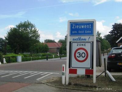 Zieuwent is een dorp in de provincie Gelderland, in de streek Achterhoek, gemeente Oost Gelre. T/m 2004 gemeente Lichtenvoorde.